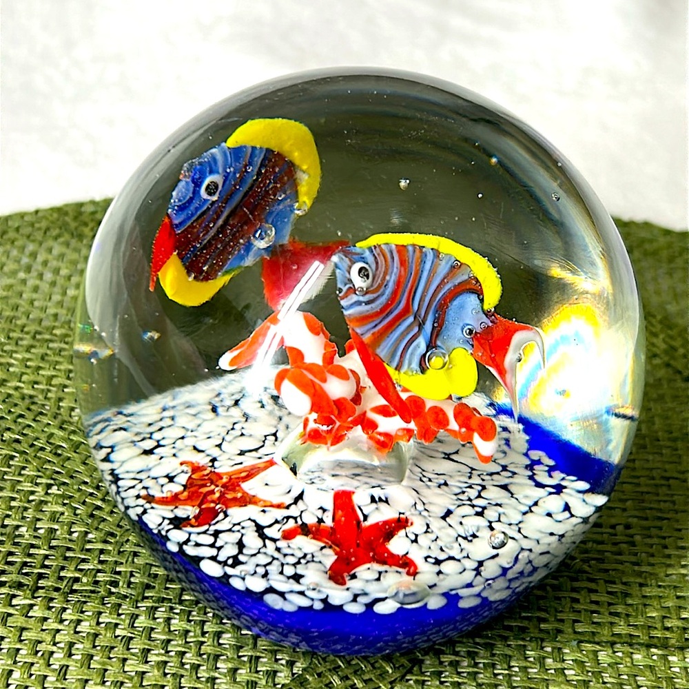 🖤Vintage Art glass table decor / paperweight Aquarium